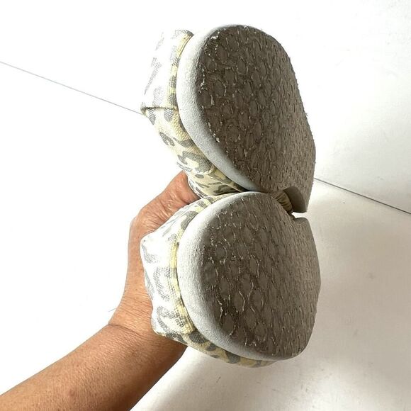 BOBS from Skechers Memory Foam Ivory/Silver Canvas Slip On Shoes Women's Size 6 - Picture 6 of 10